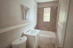 289 W Lake Ave NW, Atlanta, GA 30314 - Photo 3