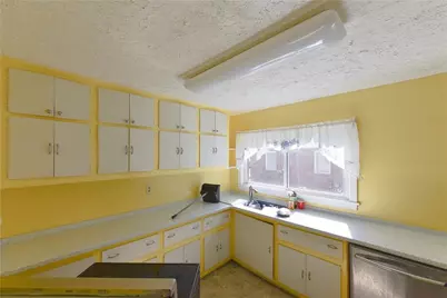 3049 Cloverhurst Drive, Atlanta, GA 30344 - Photo 3