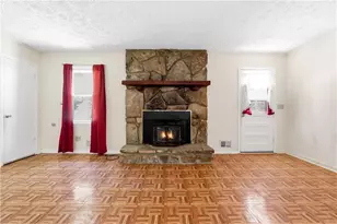 695 Teague Dr NW, Kennesaw, GA 30152 - Photo 9