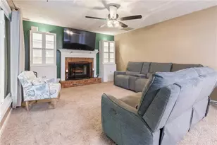 1182 Cool Springs Dr NW, Kennesaw, GA 30144 - Photo 9