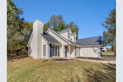5049 Holly Hock Drive, Flowery Branch, GA 30542 - Photo 5
