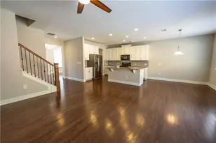 2034 W Hampton Dr, Canton, GA 30115 - Photo 9