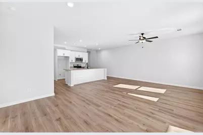 562 Madison Street #110, Commerce, GA 30529 - Photo 11