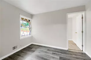 1115 Old Coach Rd, Stone Mountain, GA 30083 - Photo 9