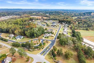 5329 Retreat Dr, Flowery Branch, GA 30542 - Photo 77