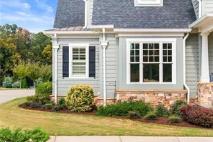 5329 Retreat Dr, Flowery Branch, GA 30542 - Photo 11