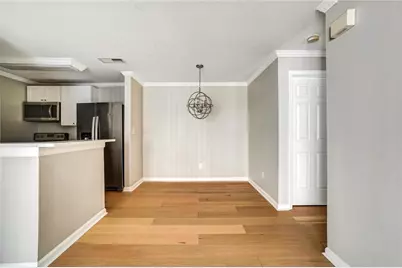 628 Granville Court, Sandy Springs, GA 30328 - Photo 9