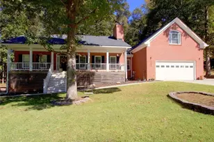 1305 Fontainebleau Ct NE, Lawrenceville, GA 30043 - Photo 3