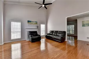 2210 Ashley Crossing Ct, Lawrenceville, GA 30043 - Photo 5