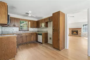 305 Belmont Farms Dr, Ellenwood, GA 30294 - Photo 9