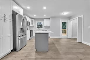 496 Elizabeth Ln SW, Mableton, GA 30126 - Photo 5