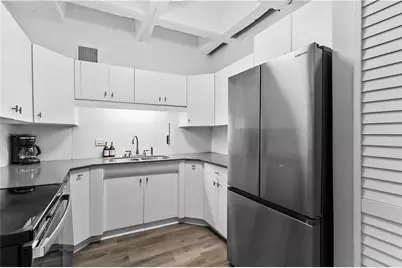 3645 Peachtree Road NE #111, Atlanta, GA 30319 - Photo 15