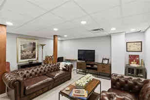 9156 Branch Valley Way, Roswell, GA 30076 - Photo 13