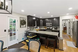 9156 Branch Valley Way, Roswell, GA 30076 - Photo 3