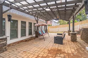 1296 Mandalay Ct SW, Lilburn, GA 30047 - Photo 17