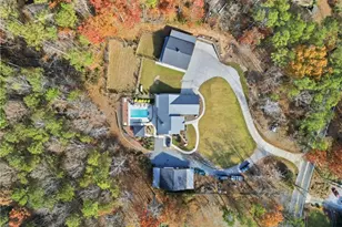 386 N Victoria Rd, Woodstock, GA 30189 - Photo 3