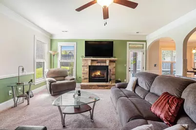 411 Little Carter Cove, Loganville, GA 30052 - Photo 3
