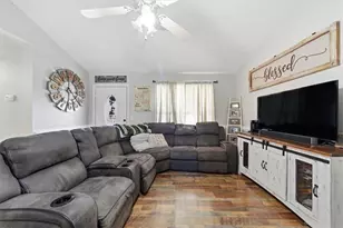 4506 Turning Leaf Dr, Gillsville, GA 30543 - Photo 7