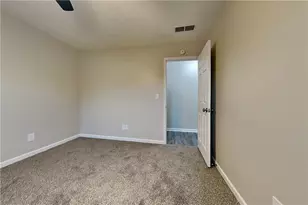 210 Meadow View Dr, Grayson, GA 30017 - Photo 13