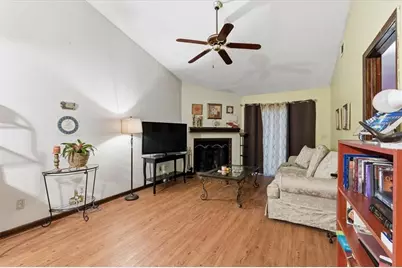 5362 Cherry Wood Drive, Stone Mountain, GA 30083 - Photo 5