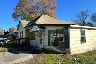 405 Magnolia St, La Fayette, GA 30728 - Photo 1