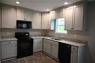 240 Canyon Point Dr, Demorest, GA 30535 - Photo 9