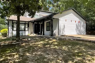 1771 Kristi Dr, Lawrenceville, GA 30043 - Photo 3