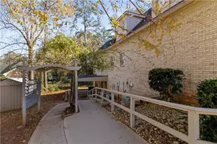 255 Carriage Station Dr, Lawrenceville, FL 32757 - Photo 55