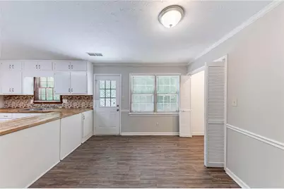 1296 Carman Court SE, Conyers, GA 30013 - Photo 7