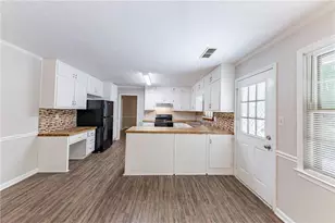 1296 Carman Ct SE, Conyers, GA 30013 - Photo 9