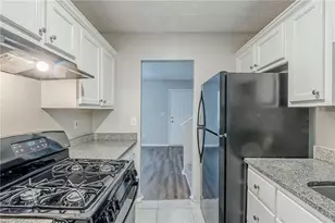 2347 Fairway Cir SW, Atlanta, GA 30331 - Photo 9