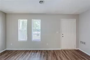 2347 Fairway Cir SW, Atlanta, GA 30331 - Photo 3