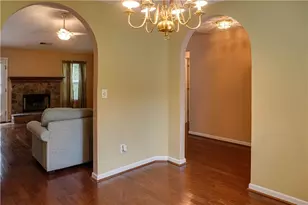 4355 Brookridge Dr, Loganville, GA 30052 - Photo 5