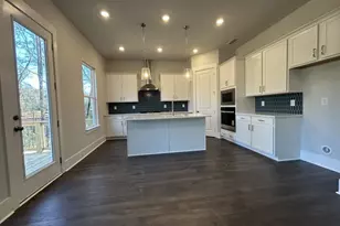 405 Crimson Feather Dr, Jefferson, GA 30549 - Photo 7