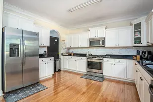 635 Scenic Creek Dr, Lawrenceville, GA 30046 - Photo 17