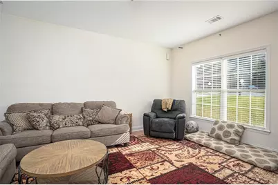 635 Scenic Creek Drive, Lawrenceville, GA 30046 - Photo 7