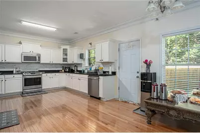 635 Scenic Creek Drive, Lawrenceville, GA 30046 - Photo 15