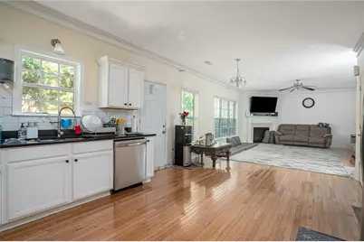 635 Scenic Creek Drive, Lawrenceville, GA 30046 - Photo 19