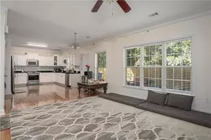 635 Scenic Creek Dr, Lawrenceville, GA 30046 - Photo 11