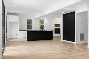 2824 Tupelo St SE, Atlanta, GA 30317 - Photo 11