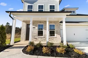 205 Crimson Feather Dr, Jefferson, GA 30549 - Photo 3