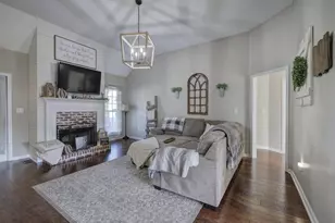 190 Woodford Way SE, Calhoun, GA 30701 - Photo 7