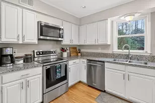 8110 Willow Tree Way, Alpharetta, GA 30005 - Photo 13