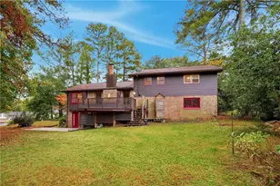 562 Gregg Dr SW, Lilburn, GA 30047 - Photo 3