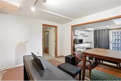 562 Gregg Drive SW, Lilburn, GA 30047 - Photo 17