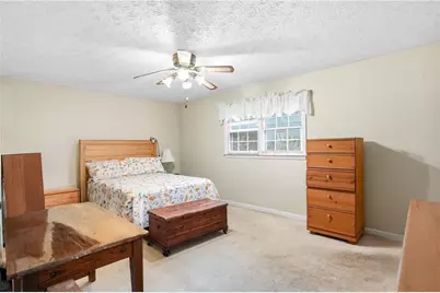 562 Gregg Drive SW, Lilburn, GA 30047 - Photo 13