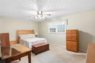 562 Gregg Dr SW, Lilburn, GA 30047 - Photo 13