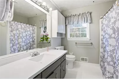 562 Gregg Drive SW, Lilburn, GA 30047 - Photo 15