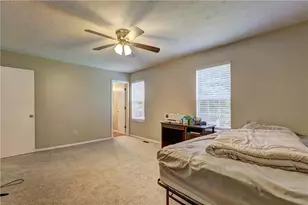 5026 Brittany Dr, Stone Mountain, GA 30083 - Photo 17