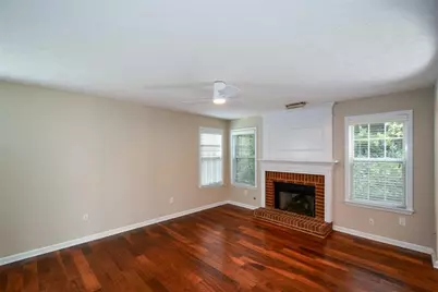 1045 Winthrope Chase Drive, Alpharetta, GA 30009 - Photo 11